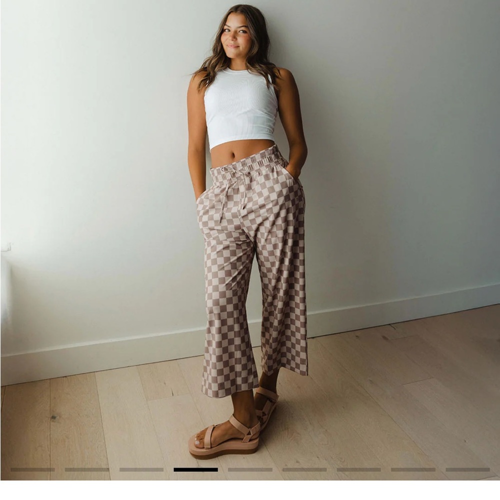 Albion Brown Checkered Cropped Pants